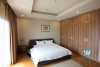 A luxury gorgeous one bedroom apartment in High-End Buliding for leasing